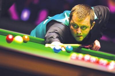 并在比赛中 并在比赛中