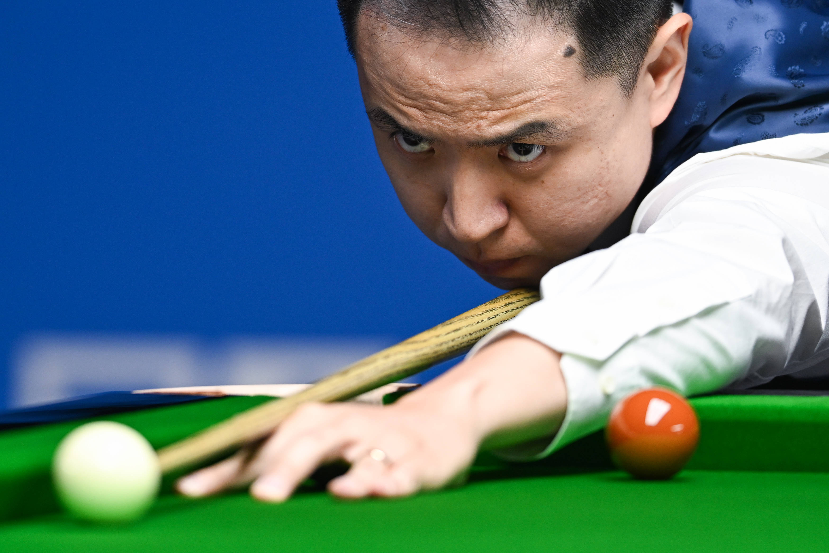 官方：皇马与门将卢宁续约至2030年